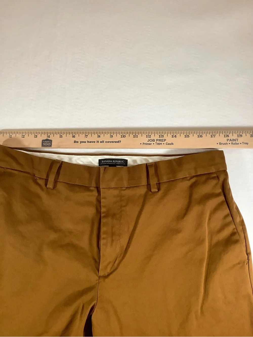 Banana Republic Men's Chinos in Camel Brown